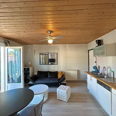 Apartment T2 Renove Pres De La Avec Balcon A - Fr-1-388-222